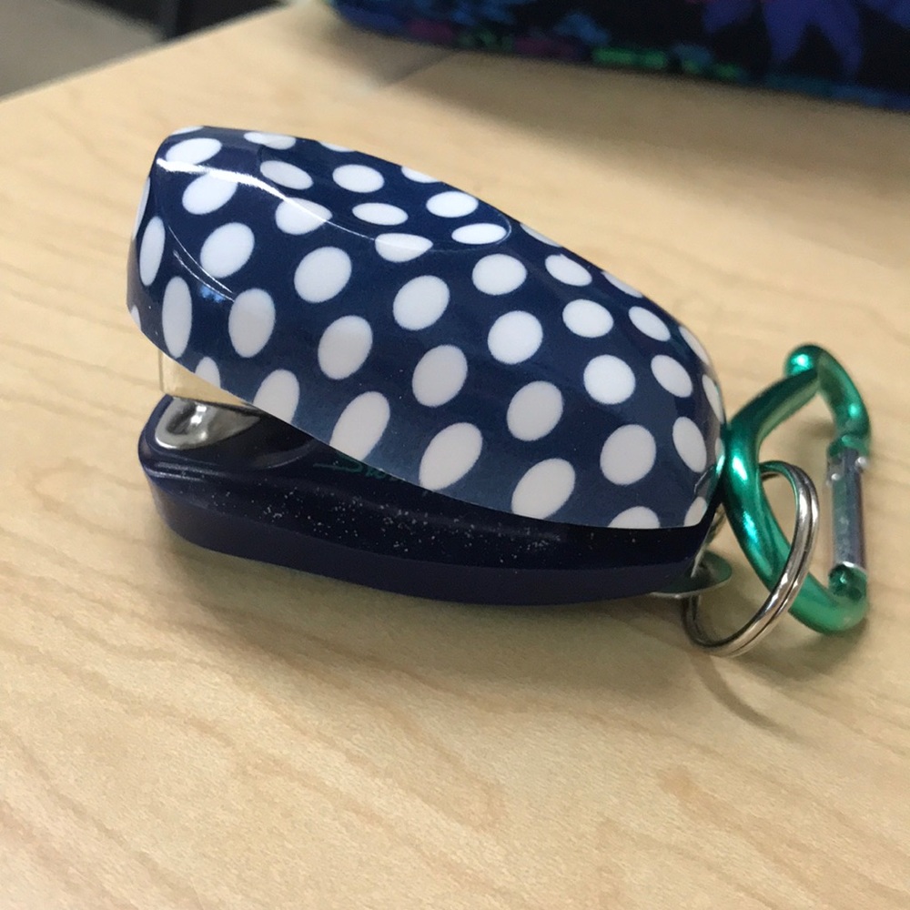 Mini stapler